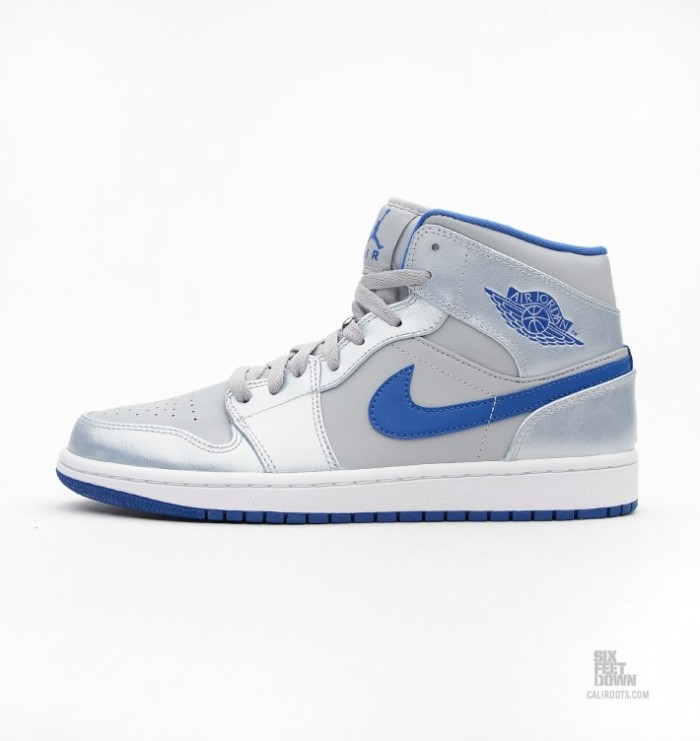 Air Jordan 1 Mid Wolf Grey Sport Blue