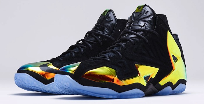 Nike-LeBron-11-EXT-QS-King's-Crown-Official-3