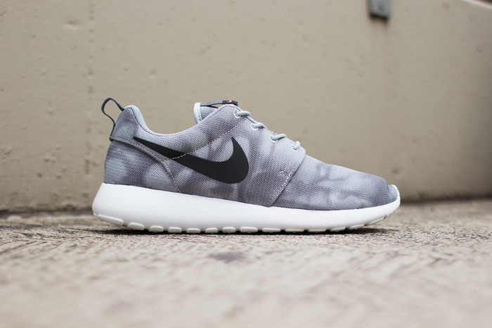 Nike Roshe Run Print Wolf Grey