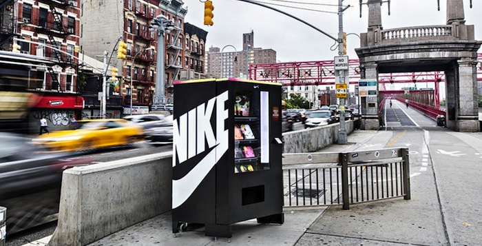 nike-fuelbox-vending-machine-designboom02