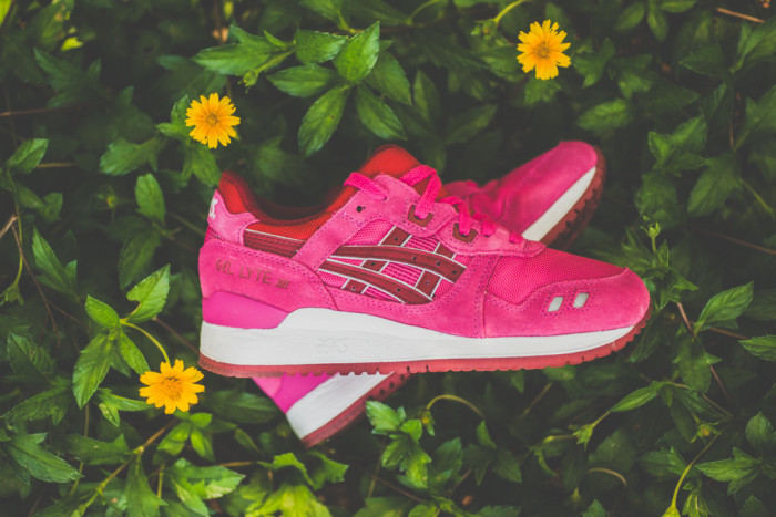 ASICS Women's Gel Lyte III Raspberry Now Available