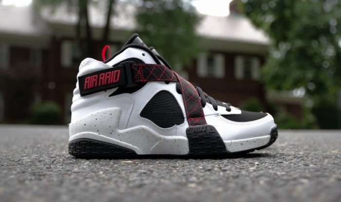 Nike Air Raid White Black University Red