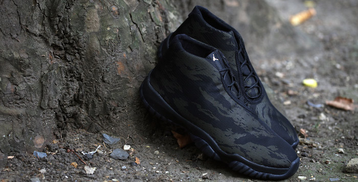 Jordan-Future-Black-Metallic-Gold-1