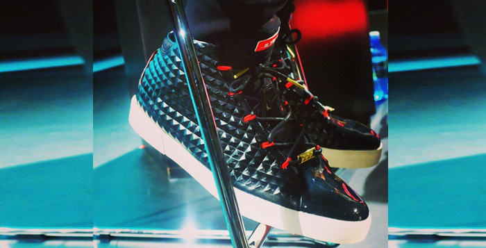 Nike LeBron 12 NSW Lifestyle