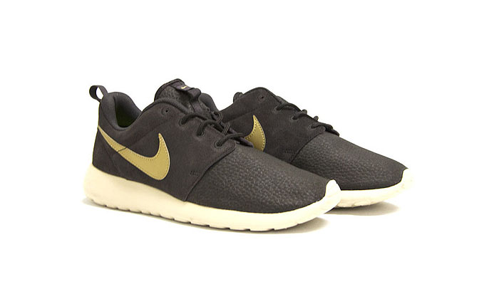 nike-ROSHE-run-velvet-brown_1