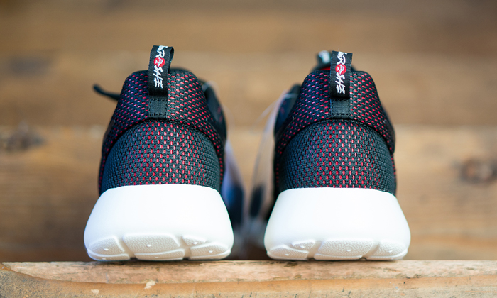 nike-roshe-run-team-roshe-exclusive-edition