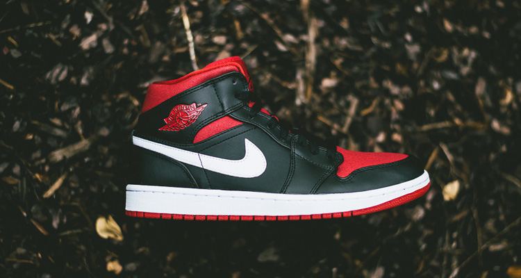 Air Jordan 1 Mid Black Gym Red