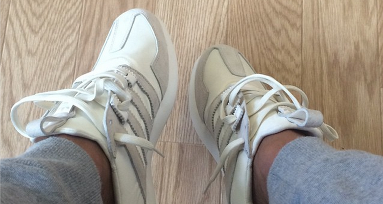 adidas SL Loop Runner Cream Sample