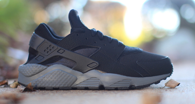 nike-air-huarache-blackgrey