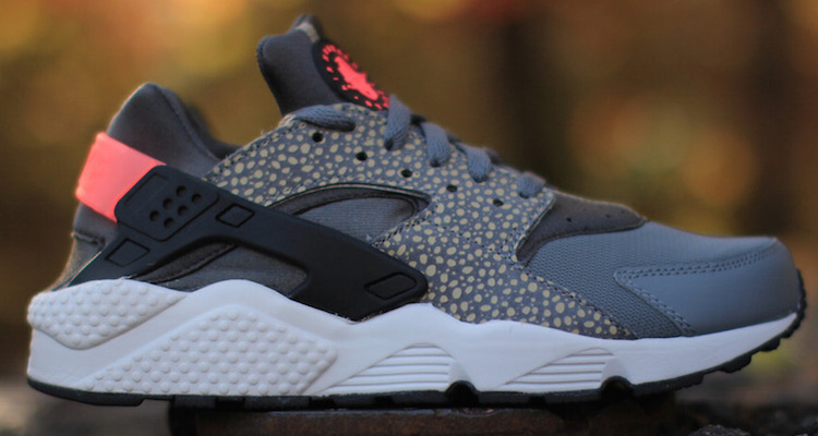 nike-air-huarache-premium-safari-blackgrey