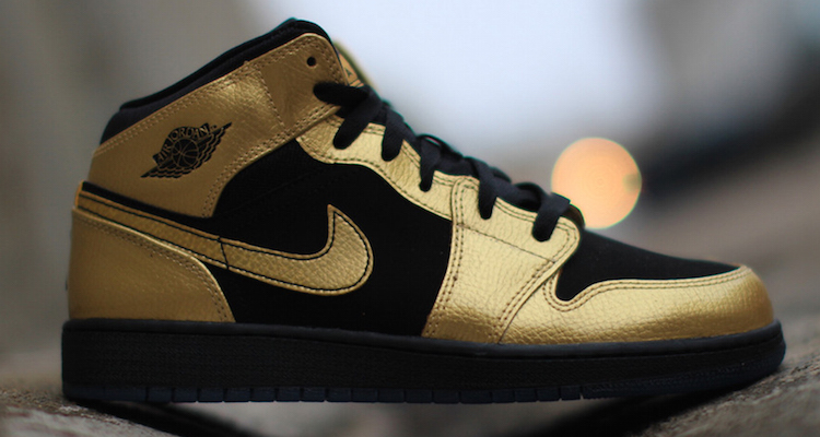 Air Jordan 1 Mid GS Metallic Gold Coin