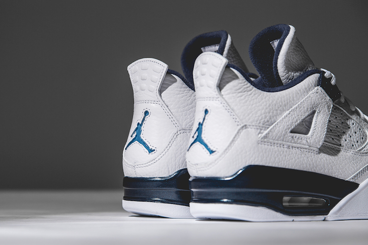 Air Jordan 4 Legend Blue