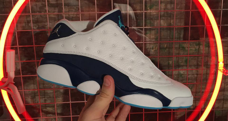 Air Jordan 13 Low Hornets