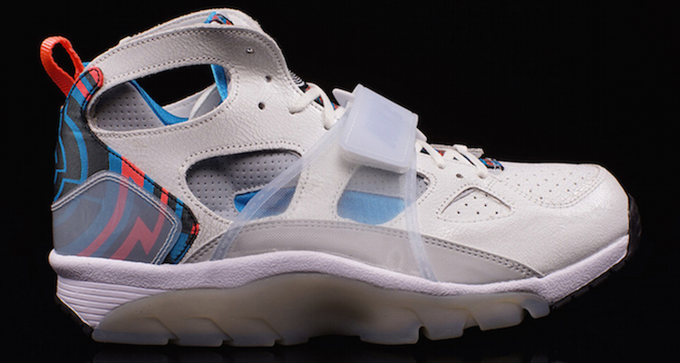 Nike Air Trainer Huarache PRM QS Superbowl