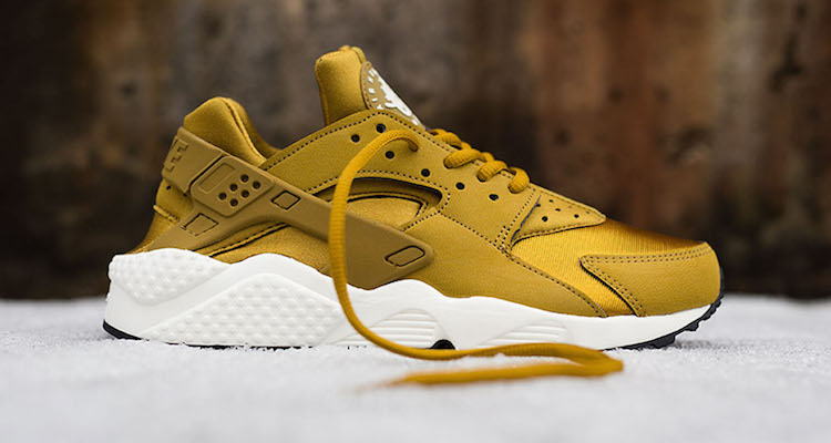 Nike WMNS Air Huarache Bronzine