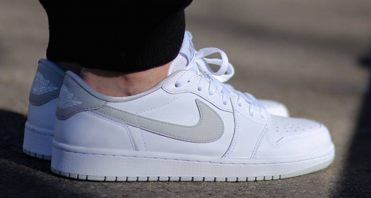 Air Jordan 1 Retro Low OG White/Neutral Grey On-Foot Preview