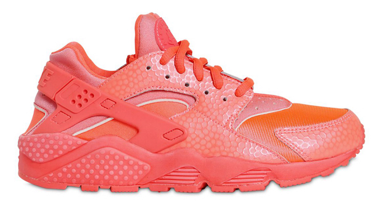 Nike Dresses the Air Huarache in All Red For Summer