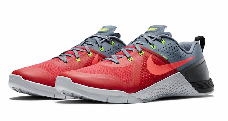 Nike Metcon 1 Daring Red Official Images & Release Date