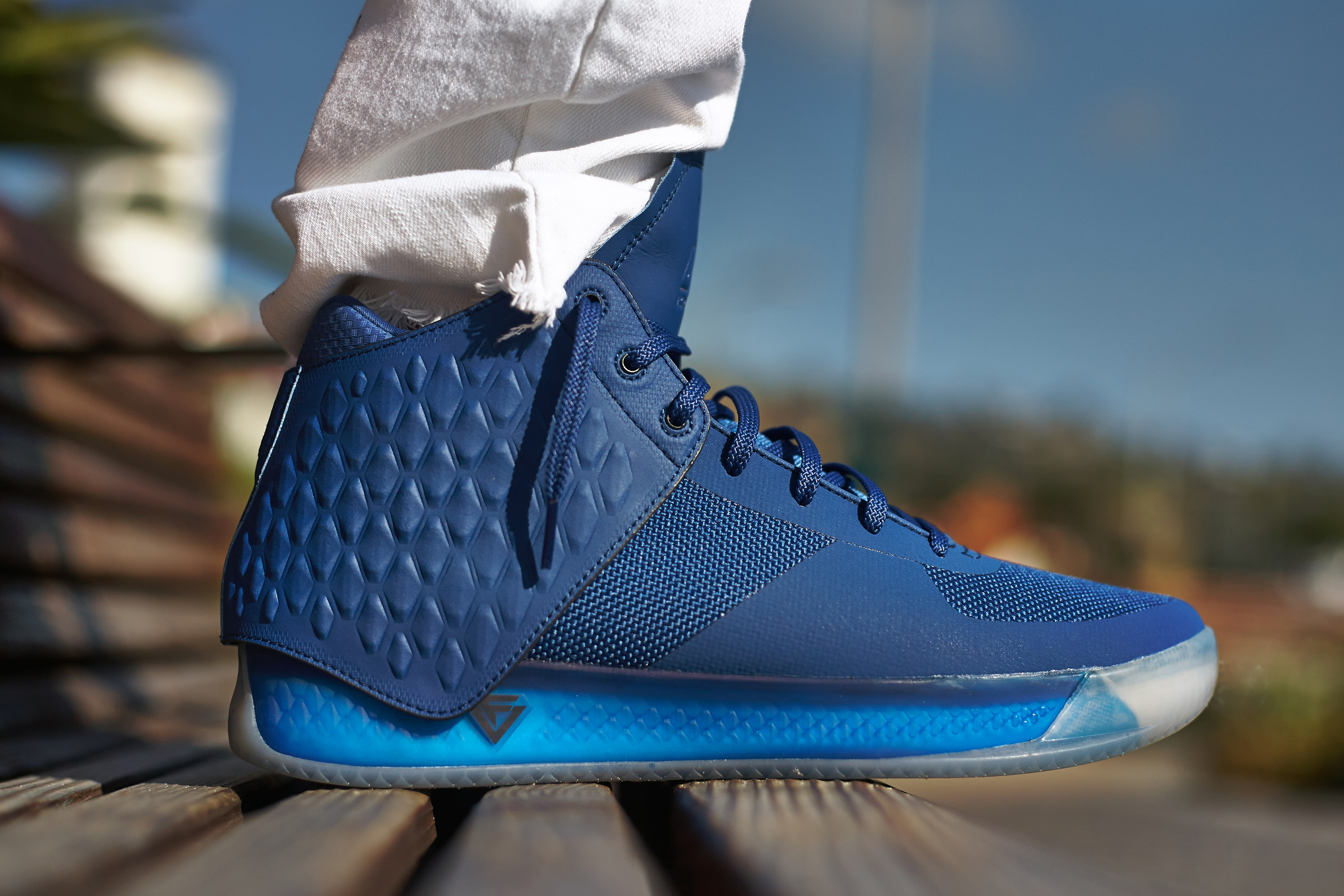 Brandblack J.Crossover 3 On-Foot Look