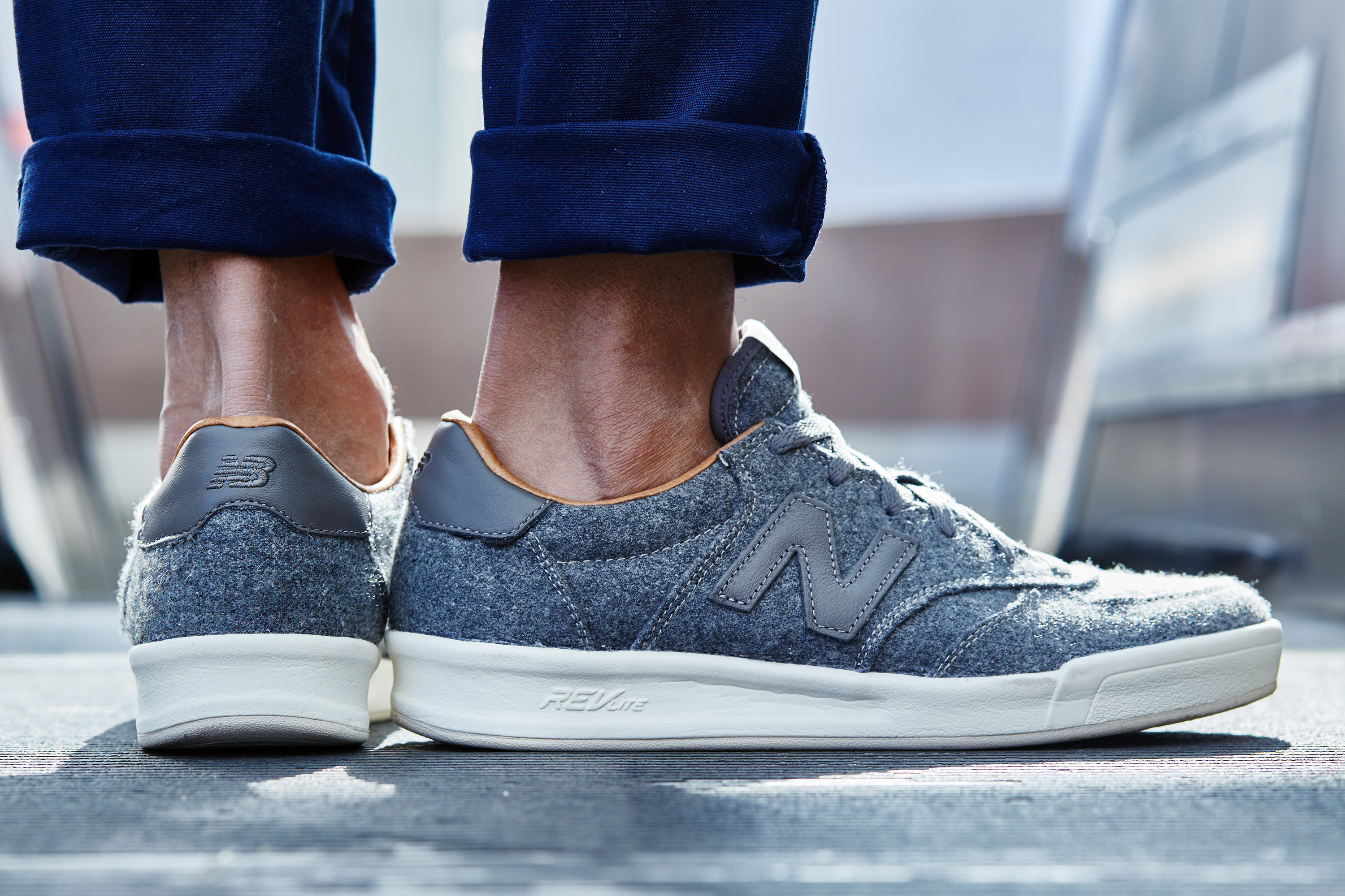 New Balance 300 Textile On-Foot Look