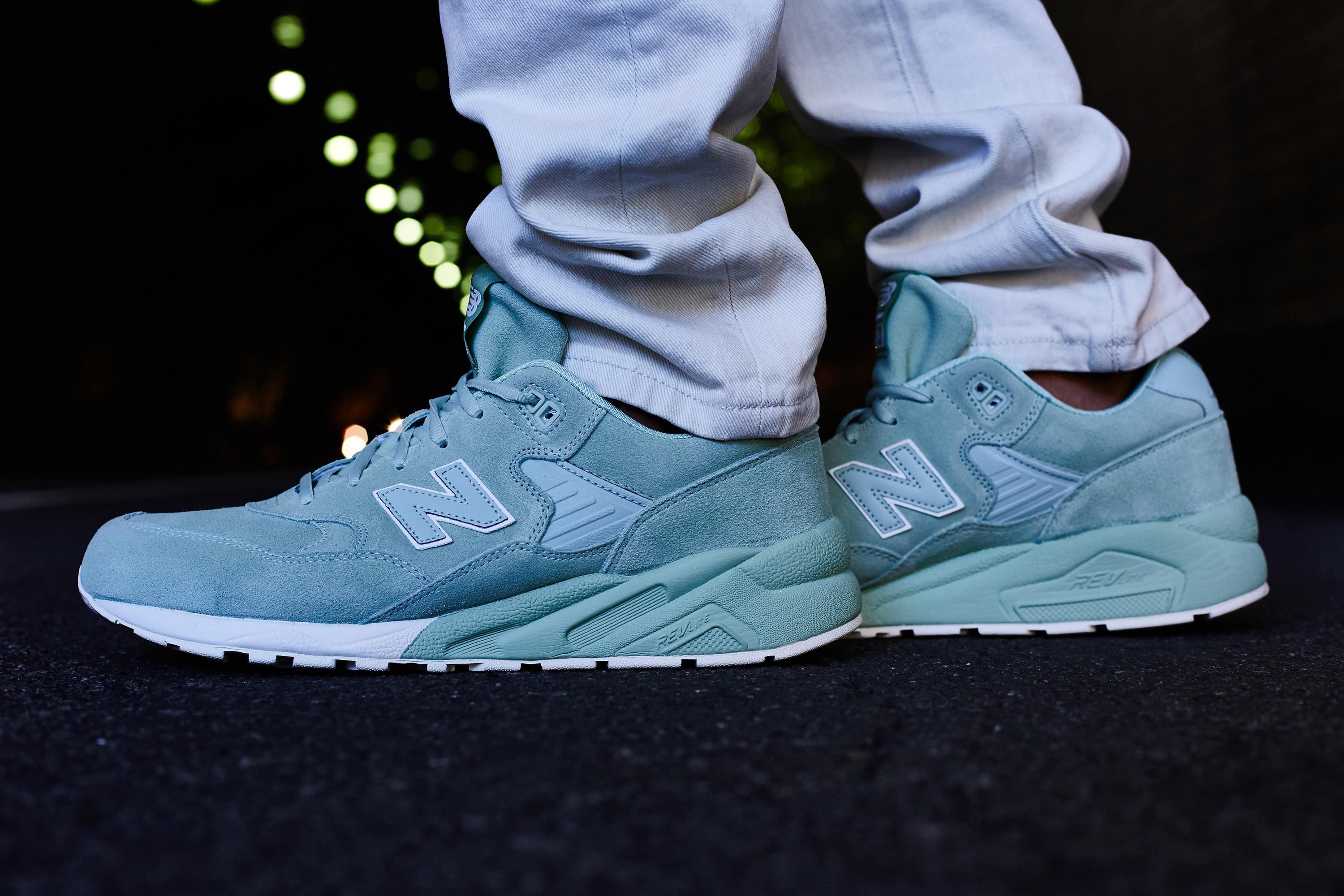 New Balance 580 Elite On-Foot Look