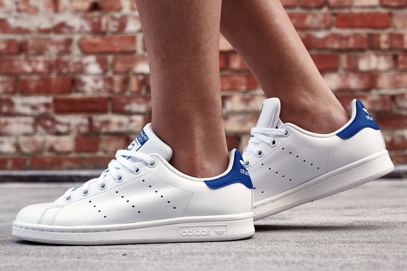 adidas Stan Smith White/Royal On-Foot Look