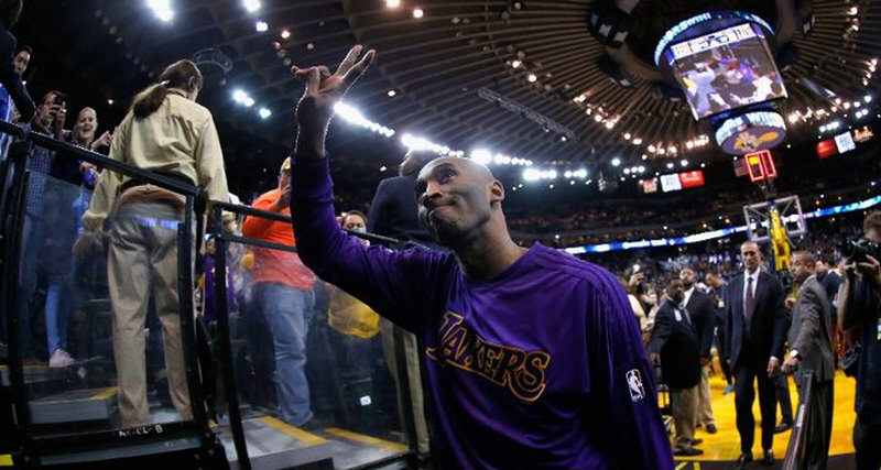 The Black Mamba Sports Kobe 11 PE in Final Game at Oracle | Kicks On Court