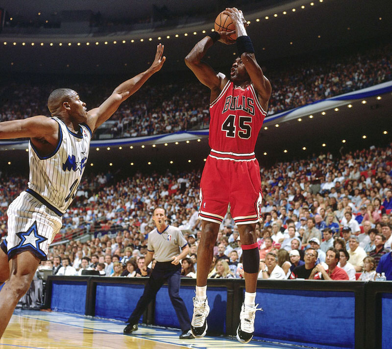 michael-jordan-debuts-concord-air-jordan-xi-11-may-7-1995