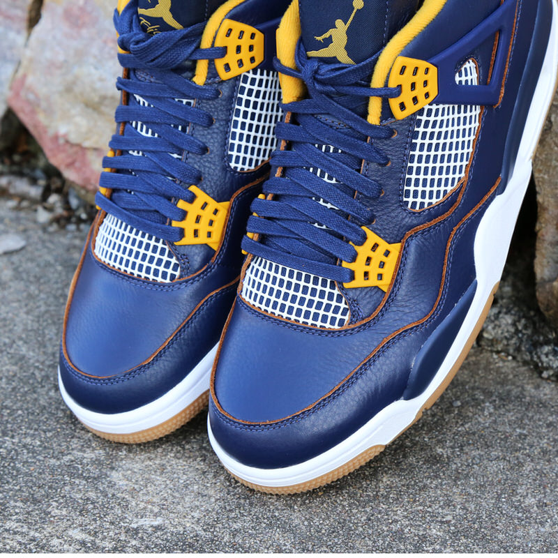 Air Jordan 4 Dunk From Above