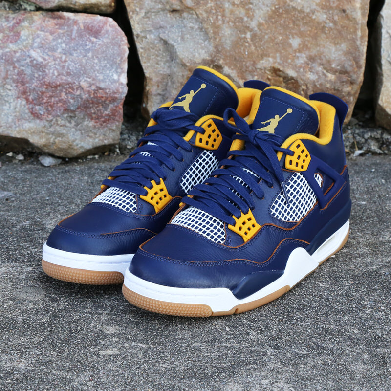 Air Jordan 4 Dunk From Above