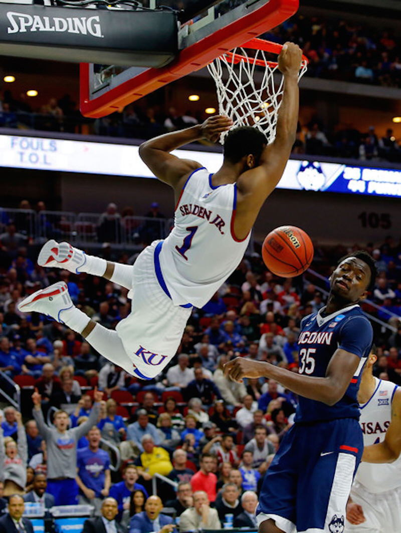 Kansas' Wayne Shelden Jr. in a Kansas PE of the adidas D Rose 773 III