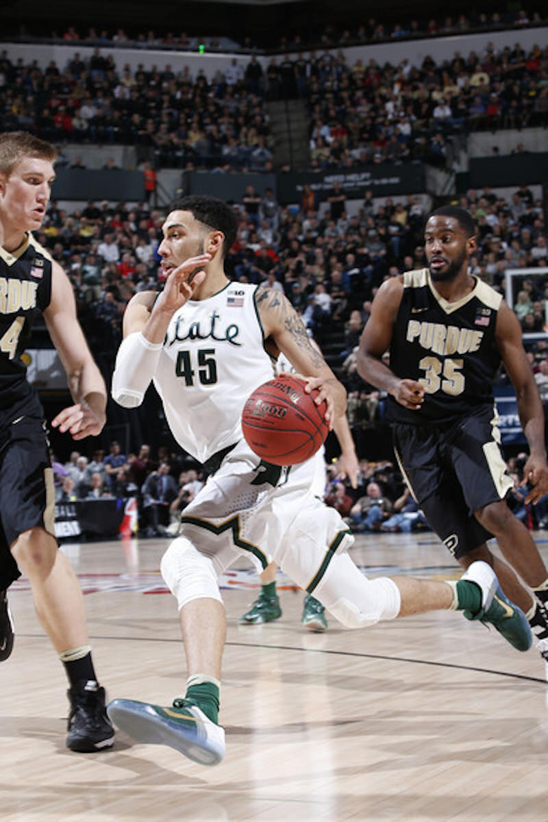 Michigan State's Denzel Valentine in a Michigan State PE of the Nike Kobe 11