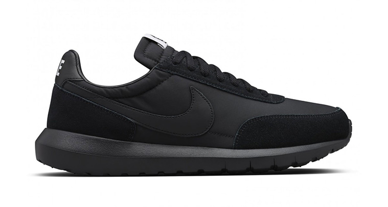 Dover Street Market x NikeLab Roshe Daybreak Triple Black