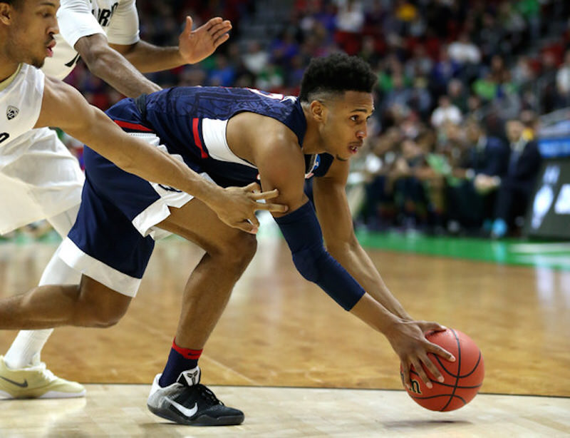 UCONN's Jalen Adamas in the Black/White Nike Kobe 11