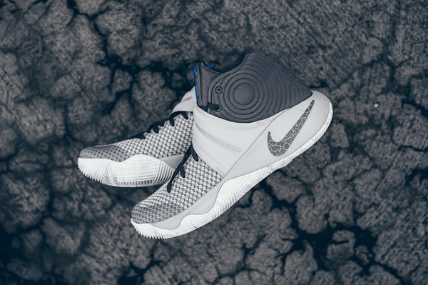 Nike Kyrie 2 Omega