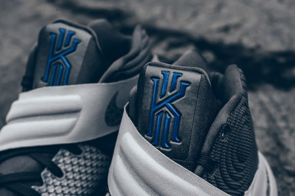 Nike Kyrie 2 Omega