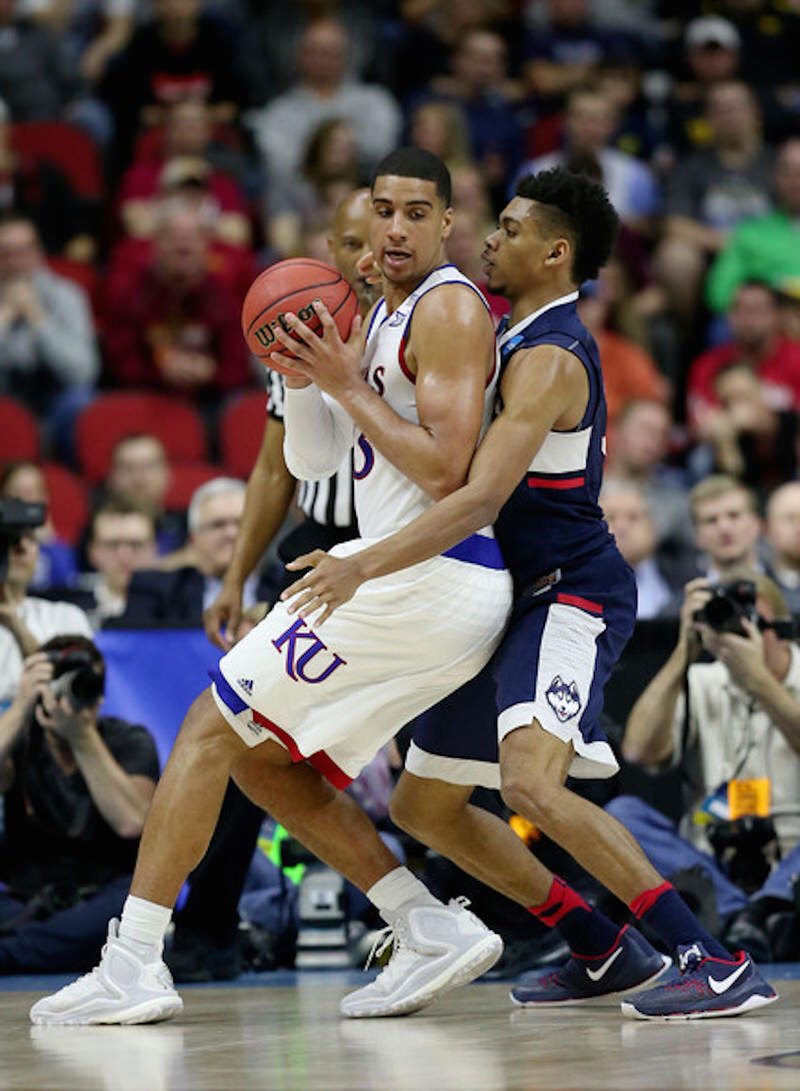 UCONN's Shonn Miller in a Uconn PE of the Nike KD 8