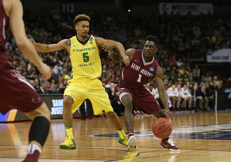 Oregon's Tyler Dorsey in a Oregon PE of the Nike Kobe 11 