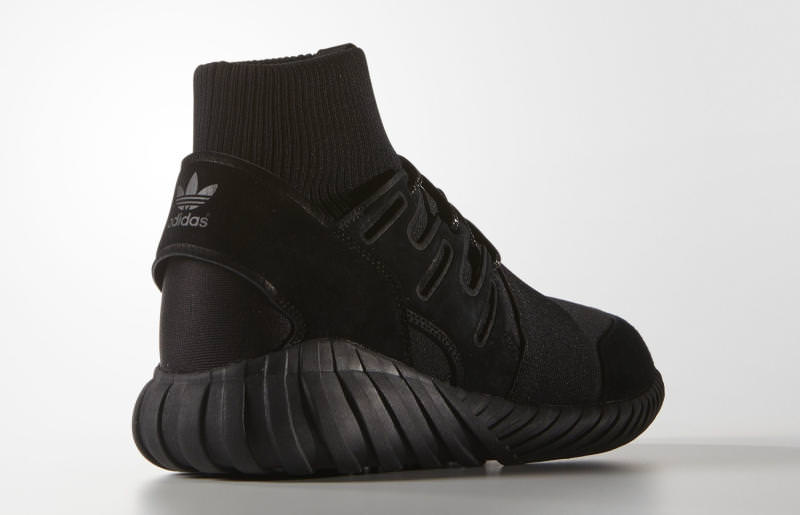 adidas Tubular Doom Triple Black