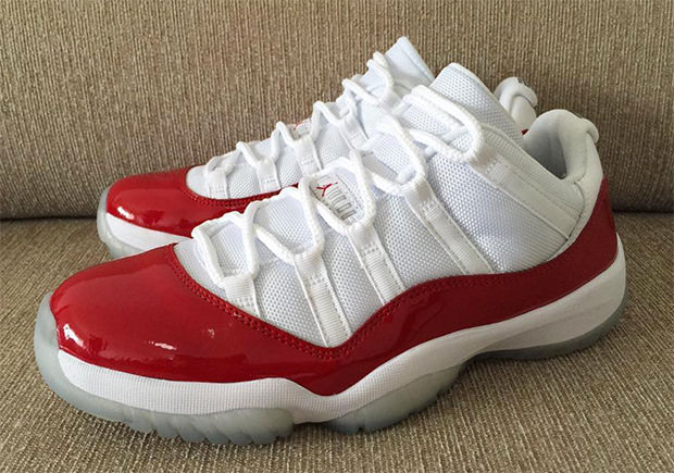 Air Jordan 11 Low Varsity Red