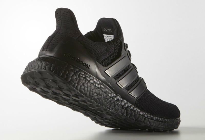 adidas Ultra Boost Triple Black