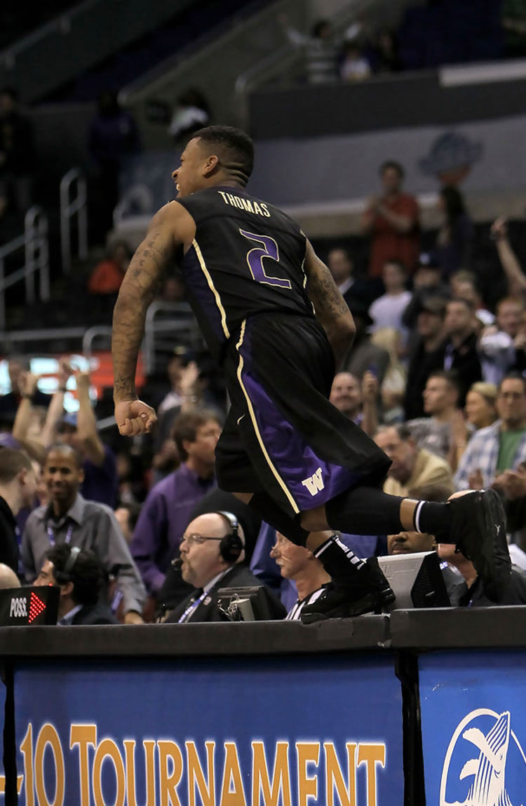 Isaiah Thomas in the Air Jordan 4 "Black Cat"