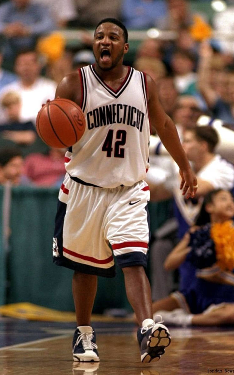 Khalid El-Amin in the Air Jordan 13 "Flint"