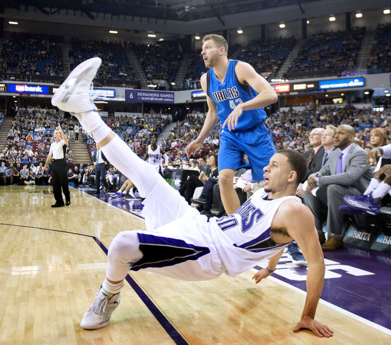 Seth Curry wearing the Under Armour Curry Two