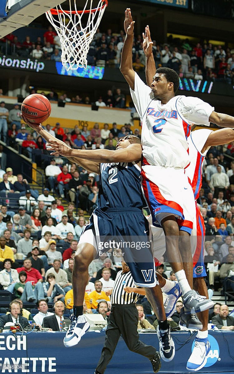 Randy Foye in the Nike Zoom LeBron II White/Midnight Navy & Corey Brewer in the Nike Zoom LeBron II "All-Star"