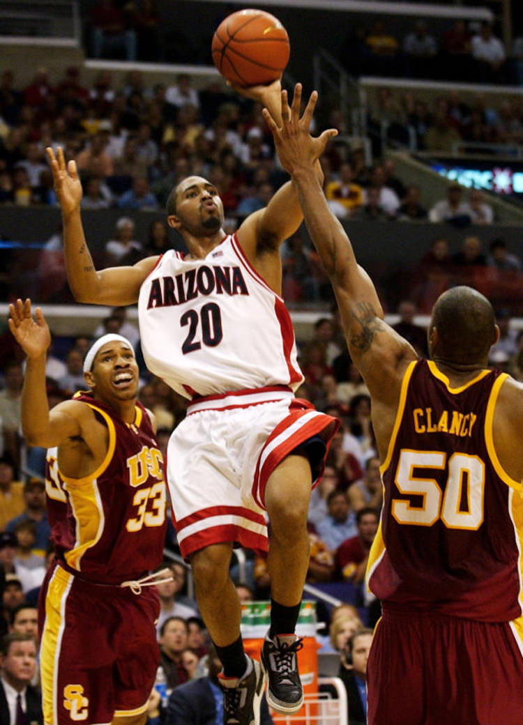 Salim Stoudamire in the Air Jordan 3 Black/Cement