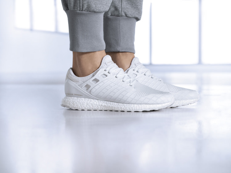 BB0682_UltraBOOST_Detail_07