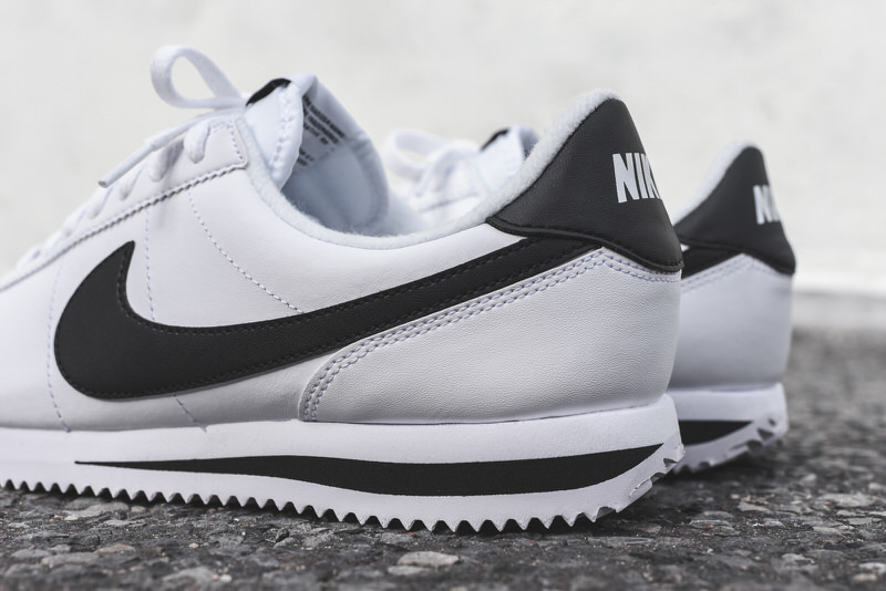 Nike Cortez White Black