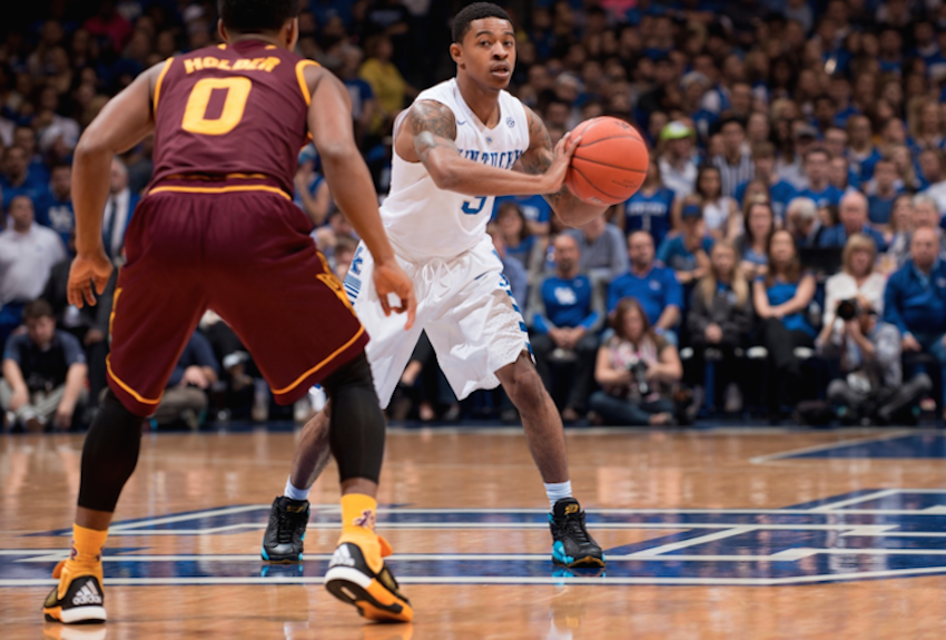 Kentucky's Tyler Ulis in the Air Jordan 13 "CP3 PE Away"