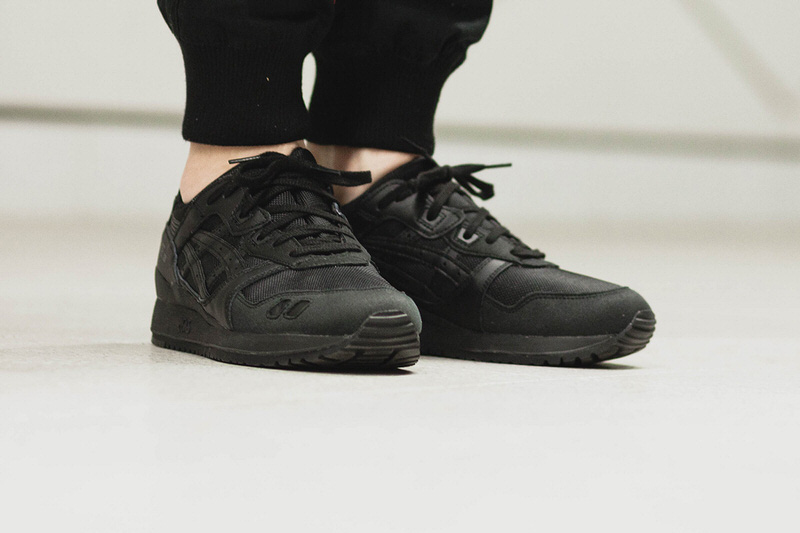 ASICS Gel Lyte III Black vs White Pack